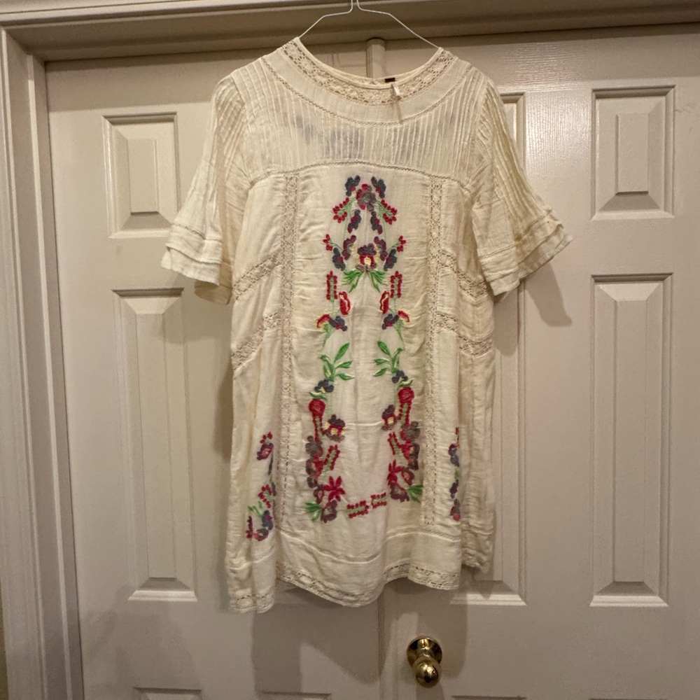 Free People- Embroidered Cream Dress